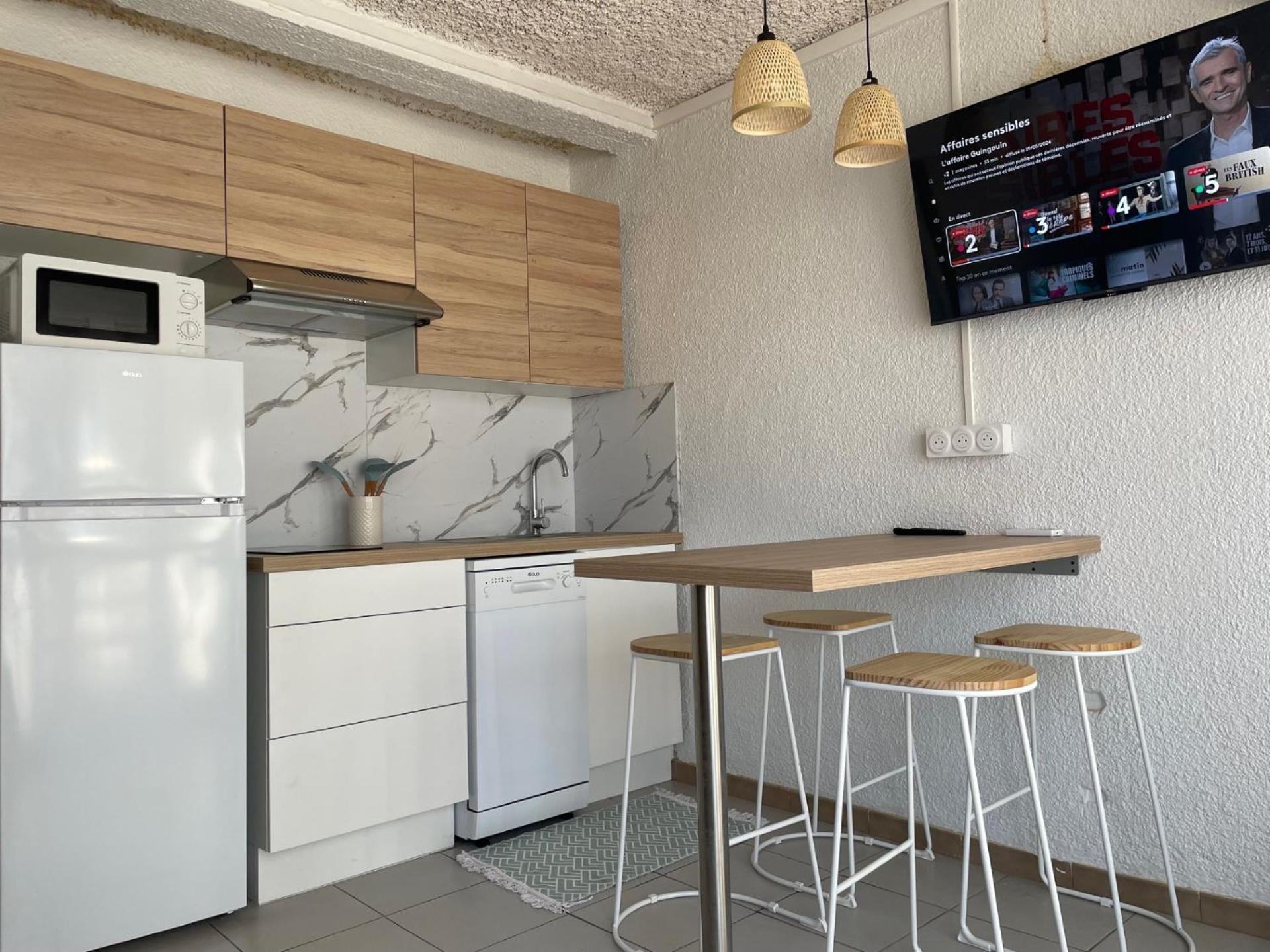 Studio Cosy A 300M De La Mer, Face Aux Festivals, Derriere La Night Life Le Barcarès Eksteriør bilde